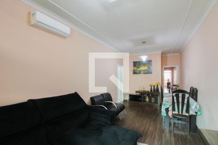 Sala de casa à venda com 3 quartos, 158m² em Copacabana, Belo Horizonte