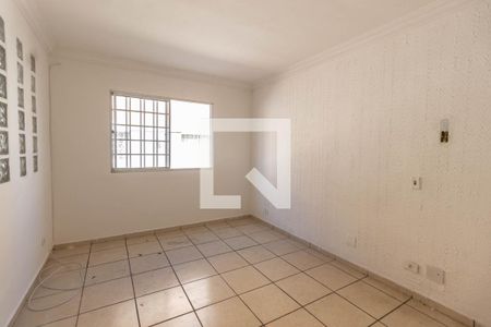 Sala de casa de condomínio para alugar com 2 quartos, 90m² em Jardim Sonia, São Paulo