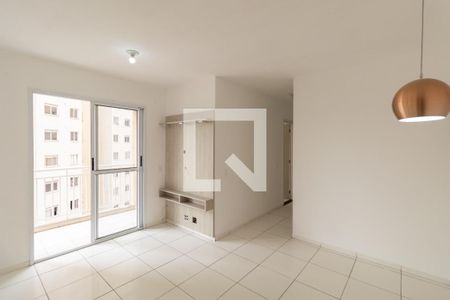 Sala de apartamento à venda com 2 quartos, 49m² em Vila Carmosina, São Paulo