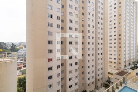 Vista Quarto 1 de apartamento à venda com 2 quartos, 49m² em Vila Carmosina, São Paulo