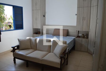 Quarto 1 de casa à venda com 4 quartos, 2063m² em Chácaras Cotia, Contagem