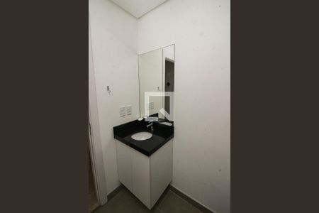 Banheiro de kitnet/studio à venda com 1 quarto, 22m² em Centro Histórico, Porto Alegre