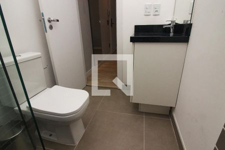 Banheiro de kitnet/studio à venda com 1 quarto, 22m² em Centro Histórico, Porto Alegre