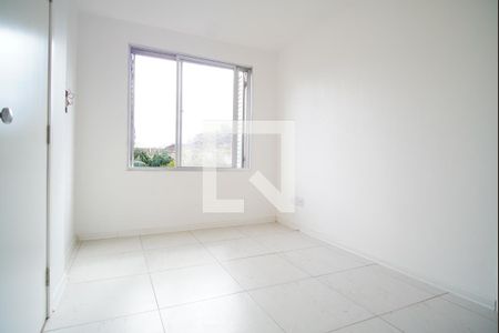 Sala de apartamento para alugar com 3 quartos, 59m² em Jardim Itu, Porto Alegre