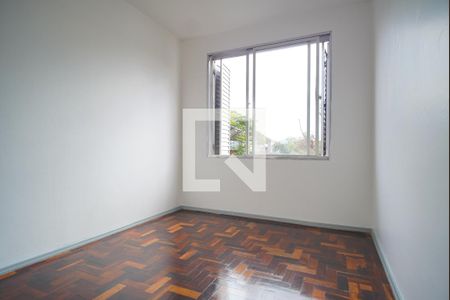 Quarto 2 de apartamento para alugar com 3 quartos, 59m² em Jardim Itu, Porto Alegre