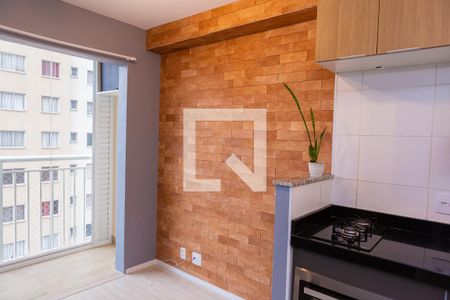 Sala/Cozinha e Área de Serviço de apartamento para alugar com 1 quarto, 32m² em Vila Penteado, São Paulo