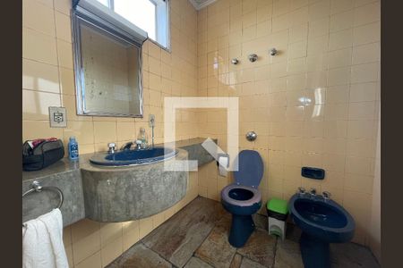 Casa à venda com 295m², 4 quartos e 4 vagas Casa à venda com 295m², 4 quartos e 4 vagasBanheiro 2