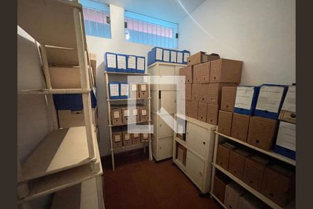 Casa à venda com 295m², 4 quartos e 4 vagas Casa à venda com 295m², 4 quartos e 4 vagasQuarto 2