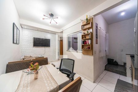 Sala de apartamento à venda com 2 quartos, 84m² em Jardim Las Vegas, Santo André