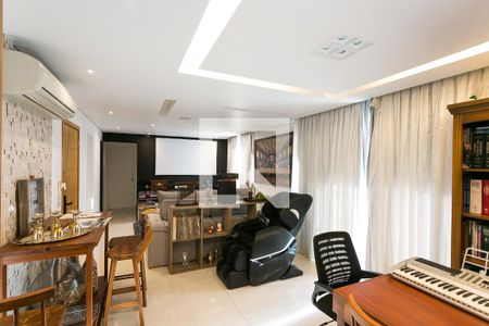 Apartamento para alugar com 130m², 3 quartos e 4 vagasSala