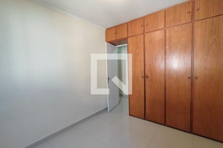 Quarto 2 de apartamento para alugar com 2 quartos, 70m² em Jardim Ipiranga, Campinas