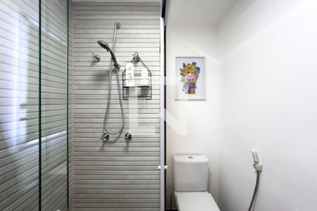 Banheiro de kitnet/studio para alugar com 1 quarto, 27m² em Vila Mariana, São Paulo