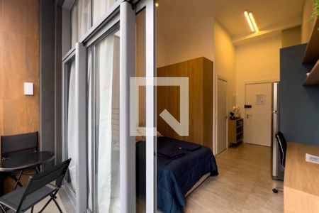 Varanda de kitnet/studio para alugar com 1 quarto, 27m² em Vila Mariana, São Paulo