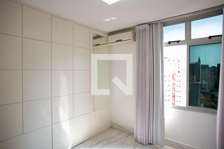 Quarto de apartamento para alugar com 1 quarto, 60m² em Santo Agostinho, Belo Horizonte