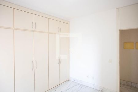 Quarto de apartamento para alugar com 1 quarto, 60m² em Santo Agostinho, Belo Horizonte