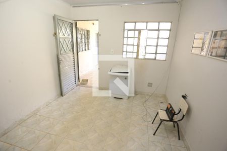 Sala  de casa para alugar com 2 quartos, 80m² em Taguatinga, Brasília