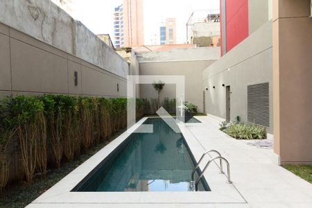 Studio para alugar com 25m², 1 quarto e sem vaga Studio para alugar com 25m², 1 quarto e sem vagaÁrea comum - Piscina