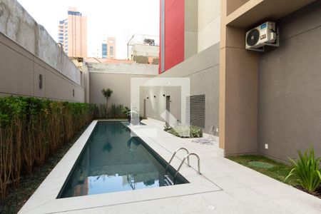 Studio para alugar com 25m², 1 quarto e sem vaga Studio para alugar com 25m², 1 quarto e sem vagaÁrea comum - Piscina