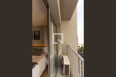 Studio para alugar com 25m², 1 quarto e sem vaga Studio para alugar com 25m², 1 quarto e sem vagaVaranda