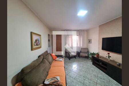 Sala de casa à venda com 4 quartos, 131m² em Jardim Santa Cecília, Guarulhos