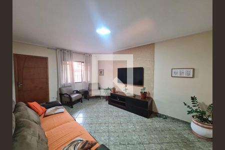 Sala de casa à venda com 4 quartos, 131m² em Jardim Santa Cecília, Guarulhos