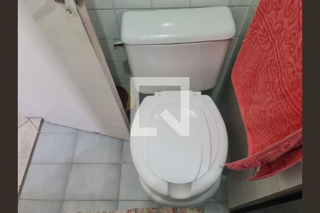 Banheiro da Suíte 1 de casa à venda com 4 quartos, 131m² em Jardim Santa Cecília, Guarulhos