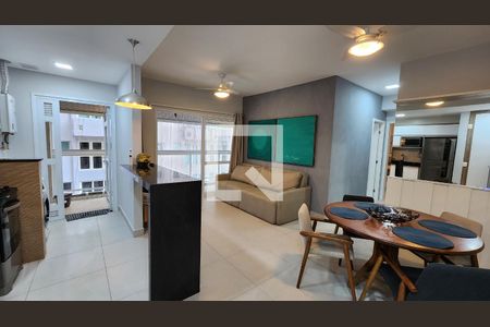 Sala de apartamento para alugar com 2 quartos, 80m² em Gonzaga, Santos