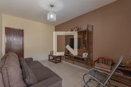 Sala de casa à venda com 3 quartos, 200m² em Parque Recreio , Belo Horizonte