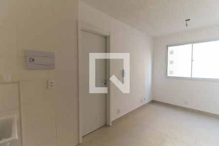 Sala/Cozinha de apartamento para alugar com 1 quarto, 24m² em Brás, São Paulo