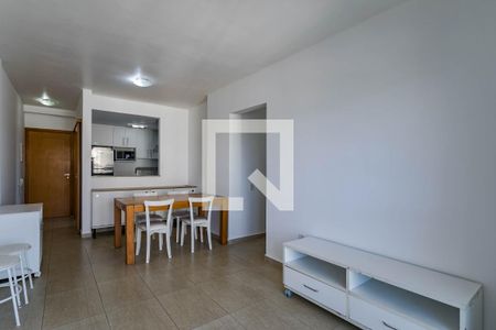 Sala de apartamento para alugar com 3 quartos, 70m² em Vila Mogilar, Mogi das Cruzes