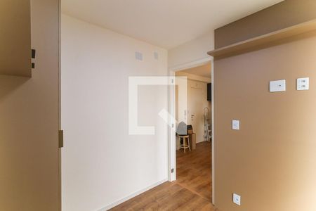 Quarto 1 de apartamento para alugar com 2 quartos, 31m² em Vila Sônia, São Paulo