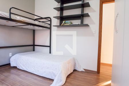 quarto 2 de casa de condomínio à venda com 3 quartos, 240m² em Passárgada, Nova Lima