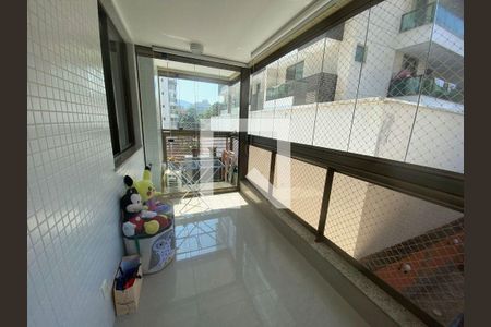 Apartamento à venda com 3 quartos, 107m² em Charitas, Niterói