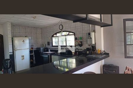 Casa à venda com 1 quarto, 84m² em Serra Grande, Niterói