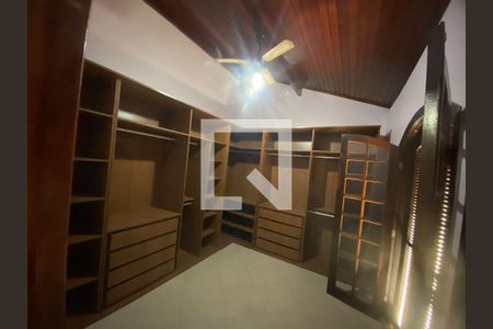 Casa à venda com 5 quartos, 329m² em Maravista, Niterói