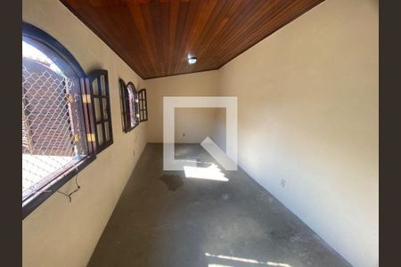 Casa à venda com 5 quartos, 329m² em Maravista, Niterói