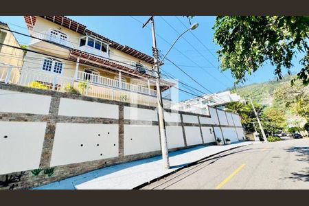 Casa à venda com 5 quartos, 456m² em São Francisco, Niterói