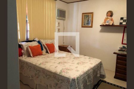 Casa à venda com 4 quartos, 400m² em Piratininga, Niterói