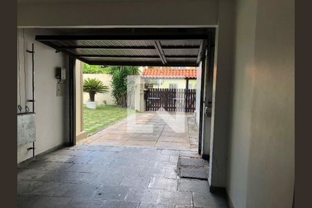 Casa à venda com 4 quartos, 400m² em Piratininga, Niterói