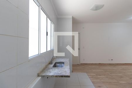 Sala/Cozinha de apartamento para alugar com 1 quarto, 36m² em Vila Nova Mazzei, São Paulo