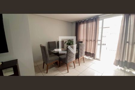 Sala de casa para alugar com 4 quartos, 270m² em Jardim Roberto, Osasco