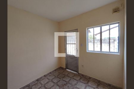 Sala de casa para alugar com 2 quartos, 70m² em Vila Andeyara, Ferraz de Vasconcelos