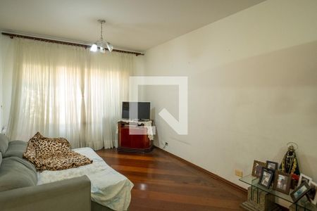 Sala de casa à venda com 3 quartos, 165m² em Jardim Santa Emilia, São Paulo