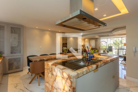 Cozinha de apartamento à venda com 3 quartos, 137m² em Petrópolis, Porto Alegre