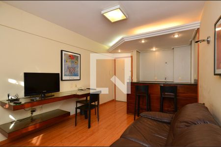 Sala de estar de apartamento para alugar com 1 quarto, 41m² em Funcionários, Belo Horizonte