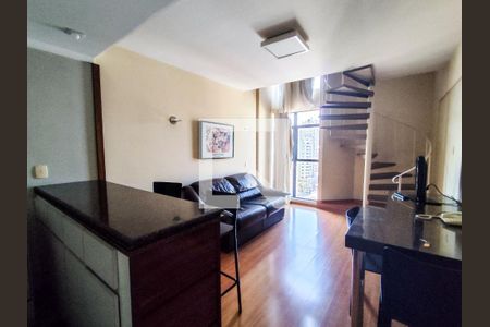 Sala de apartamento para alugar com 1 quarto, 42m² em Funcionários, Belo Horizonte