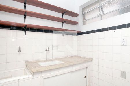 Cozinha de kitnet/studio para alugar com 1 quarto, 25m² em Floresta, Porto Alegre