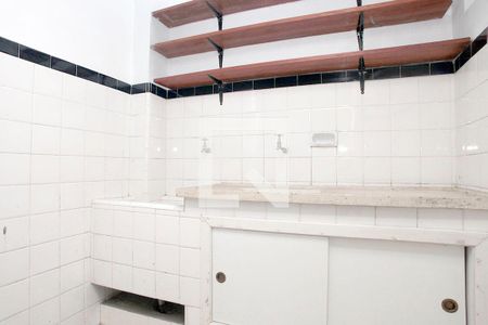 Cozinha de kitnet/studio para alugar com 1 quarto, 25m² em Floresta, Porto Alegre