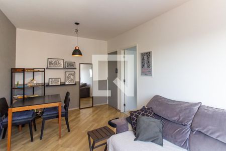 Sala de apartamento para alugar com 2 quartos, 56m² em Vila Anglo Brasileira, São Paulo