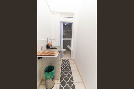 Cozinha de kitnet/studio para alugar com 1 quarto, 18m² em Vila Bertioga, São Paulo